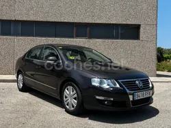 Marrón Usado 2006 VW Passat Highline Berlina | 5799 € (Precio justo)