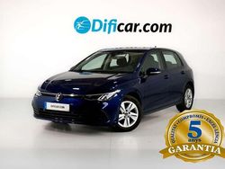 Azul Usado 2021 VW Golf VIII Life Berlina | 18.990 € (Precio justo)