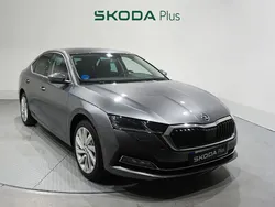Gris Nuevo 2025 Skoda Octavia Selection Familiar | 33.500 € (Super precio)