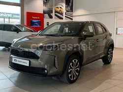 Marrón Usado 2024 Toyota Yaris Cross Active SUV | 23.900 € (Precio justo)
