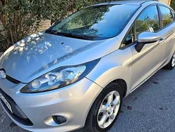 Usado 2010 Ford Fiesta Trend Utilitario | 4500 € (Super precio)