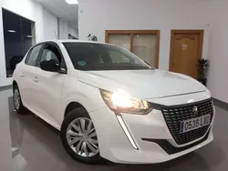 Blanco Usado 2022 Peugeot 208 Active Utilitario | 13.500 € (Precio justo)