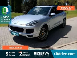 Gris Usado 2017 Porsche Cayenne S E-Hybrid Platinum Edition SUV | 31.390 €