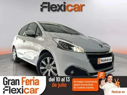 Blanco Usado 2019 Peugeot 208 Active Utilitario | 8890 € (Super precio)