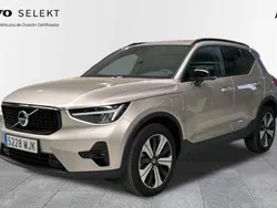 Beige Usado 2023 Volvo XC40 Ultimate SUV | 40.500 € (Caro)