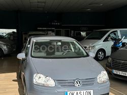 Gris / plata Usado 2007 VW Golf V Highline Berlina | 4999 € (Precio justo)