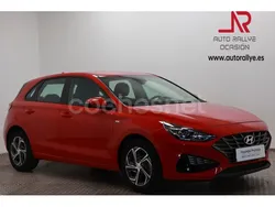 Rojo Usado 2024 Hyundai i30 Berlina | 20.700 € (Precio justo)