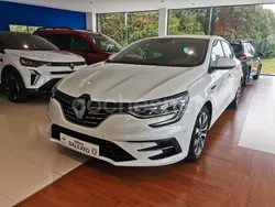 Blanco Usado 2023 Renault Mégane IV Techno Berlina | 21.990 € (Caro)