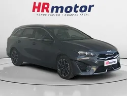 Gris Usado 2023 Kia Ceed GT-Line Familiar | 18.510 € (Un poco caro)