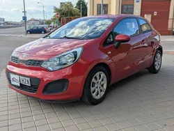 Rojo Usado 2014 Kia Rio Utilitario | 8450 € (Precio justo)