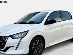 Blanco Usado 2023 Peugeot 208 Allure Utilitario | 12.999 € (Precio justo)