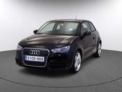 Negro Usado 2012 Audi A1 Attraction Utilitario | 8330 € (Precio justo)