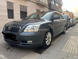 Gris / plata Usado 2005 Toyota Avensis Executive Berlina | 5800 € (Precio justo)