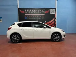 Blanco Usado 2015 Opel Astra Selective Berlina | 8000 € (Precio justo)