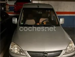 Gris / plata Usado 2012 Opel Combo Expression Monovolumen | 3500 €