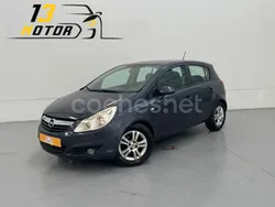 Gris / plata Usado 2010 Opel Corsa Berlina | 5490 € (Un poco caro)