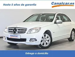 Blanco Usado 2009 Mercedes C180 Avantgarde Berlina | 7714 € (Precio justo)