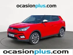 Rojo Usado 2018 Ssangyong Tivoli Limited SUV | 12.727 € (Precio justo)