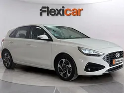 Blanco Usado 2024 Hyundai i30 Berlina | 18.890 € (Un poco caro)