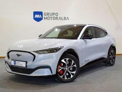 Blanco Usado 2023 Ford Mustang Mach-E SUV | 53.990 €