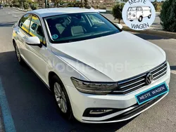 Blanco Usado 2021 VW Passat Business Familiar | 10.500 € (Precio justo)