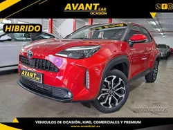 Rojo Usado 2024 Toyota Yaris Hybrid Active | 22.900 € (Precio justo)