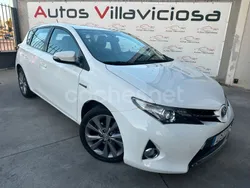 Blanco Usado 2014 Toyota Auris Hybrid Active Berlina | 12.200 € (Precio justo)