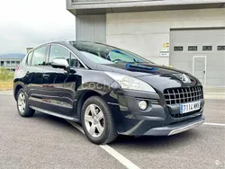 Negro Usado 2011 Peugeot 3008 Premium Berlina | 5990 € (Precio justo)