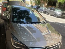 Gris / plata Usado 2017 Opel Astra Excellence Berlina | 7000 € (Buen precio)
