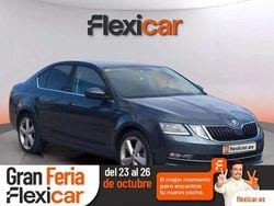 Gris Usado 2017 Skoda Octavia Ambition Utilitario | 12.490 € (Precio justo)
