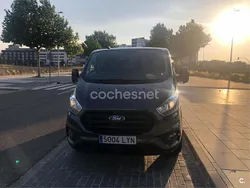 Gris / plata Usado 2022 Ford Transit Custom Limited Monovolumen | 25.990 € (Precio justo)