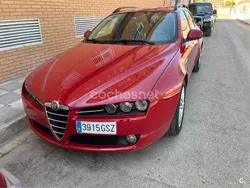 Rojo Usado 2010 Alfa Romeo 159 Distinctive Familiar | 3500 € (Super precio)