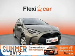 Gris Usado 2022 Toyota Yaris Edition Utilitario | 14.690 € (Super precio)