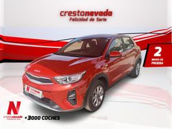 Usado 2022 Kia Stonic SUV | 14.943 € (Precio justo)