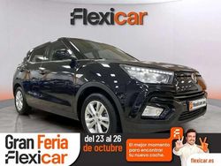 Negro Usado 2017 Ssangyong (KGM) Tivoli Limited SUV | 9990 €