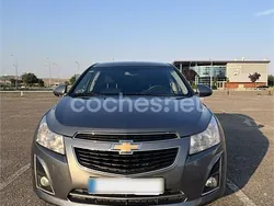Gris / plata Usado 2013 Chevrolet Cruze LT Berlina | 6999 € (Precio justo)