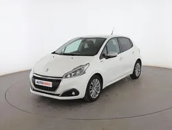 Blanco Usado 2019 Peugeot 208 Signature Sky Utilitario | 9799 € (Precio justo)