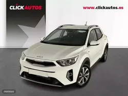 Blanco Usado 2024 Kia Stonic SUV | 18.300 € (Precio justo)