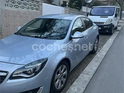 Gris / plata Usado 2016 Opel Insignia Selective Berlina | 7950 € (Precio justo)