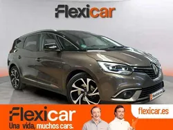 Beige Usado 2017 Renault Scénic IV Zen Monovolumen | 16.790 €