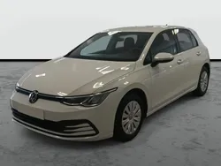 Blanco puro Usado 2022 VW Golf VIII Trendline Utilitario | 17.990 € (Buen precio)