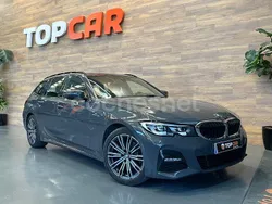 Gris / plata Usado 2019 BMW 320 M Sport Familiar | 29.990 € (Un poco caro)