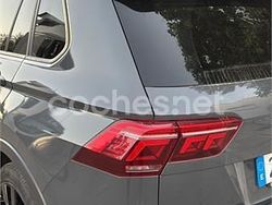 Gris / plata Usado 2021 VW Tiguan R-line SUV | 29.990 € (Un poco caro)