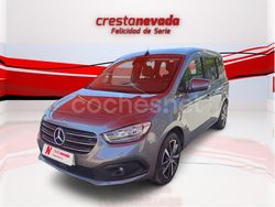 Gris / plata Usado 2023 Mercedes T180 Monovolumen | 27.990 € (Un poco caro)