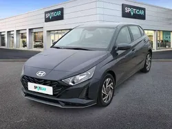 Gris Usado 2024 Hyundai i20 Utilitario | 17.750 € (Precio justo)