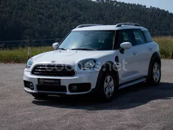 Blanco Usado 2020 Mini One Countryman SUV | 15.990 € (Precio justo)