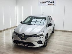 Gris / plata Usado 2023 Renault Clio V Zen Berlina | 16.749 € (Caro)