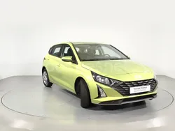 Verde Usado 2024 Hyundai i20 Berlina | 15.500 € (Buen precio)