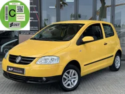 Amarillo Usado 2008 VW Fox Utilitario | 4990 €