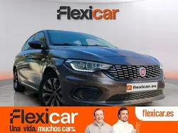 Rojo Usado 2017 Fiat Tipo Lounge Berlina | 9990 € (Precio justo)